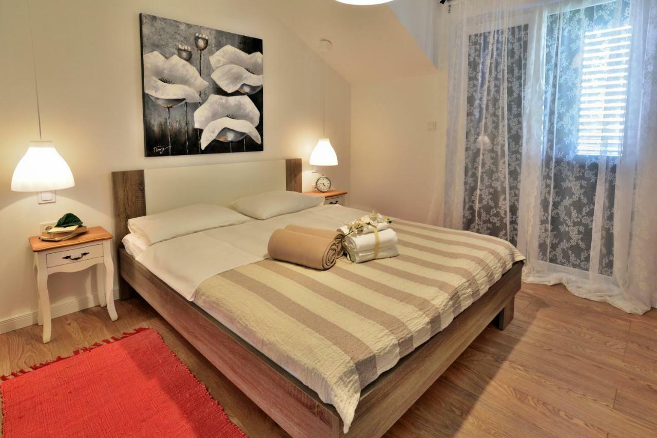 Apartmani Julija 보디체 외부 사진